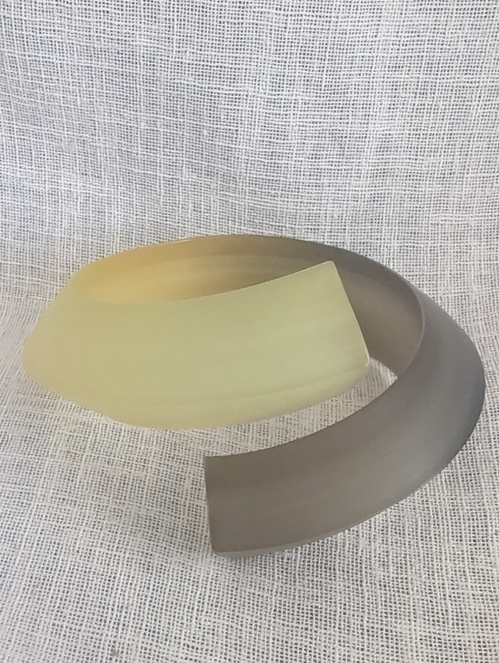 Vintage Acrylic Minimalist Two-Tone Bangle Bracelet Green Pale Yellow